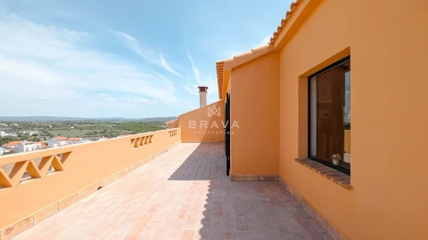 Moradia T4 para Venda em Silves