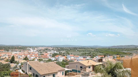Moradia T4 para Venda em Silves