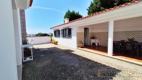 Moradia T6 para Venda em Póvoa de Varzim, Beiriz e Argivai