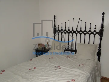 Moradia T2 para Venda em Abrigada e Cabanas de Torres