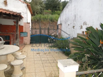 Moradia T2 para Venda em Abrigada e Cabanas de Torres