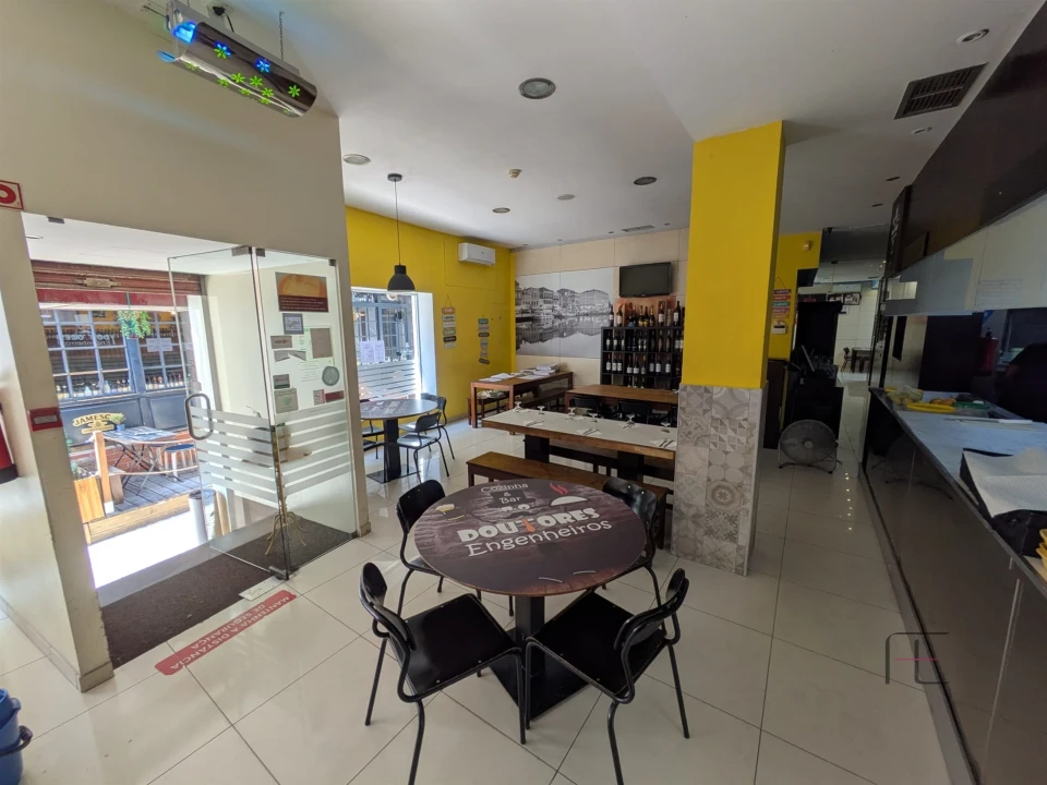 Negócio para Venda em Requeixo, Nossa Senhora de Fátima e Nariz Foto 5