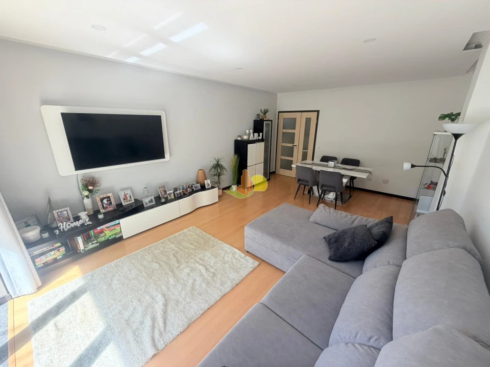 Apartamento T3 para Venda em Tavarede Foto 8