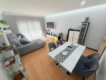 Apartamento T3 para Venda em Tavarede
