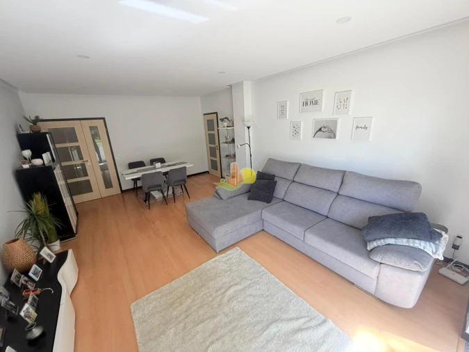 Apartamento T3 para Venda em Tavarede Foto 3