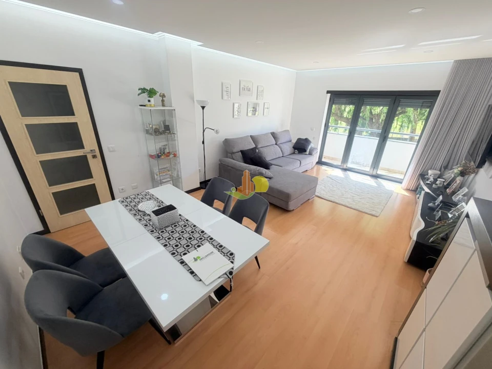 Apartamento T3 para Venda em Tavarede Foto 5