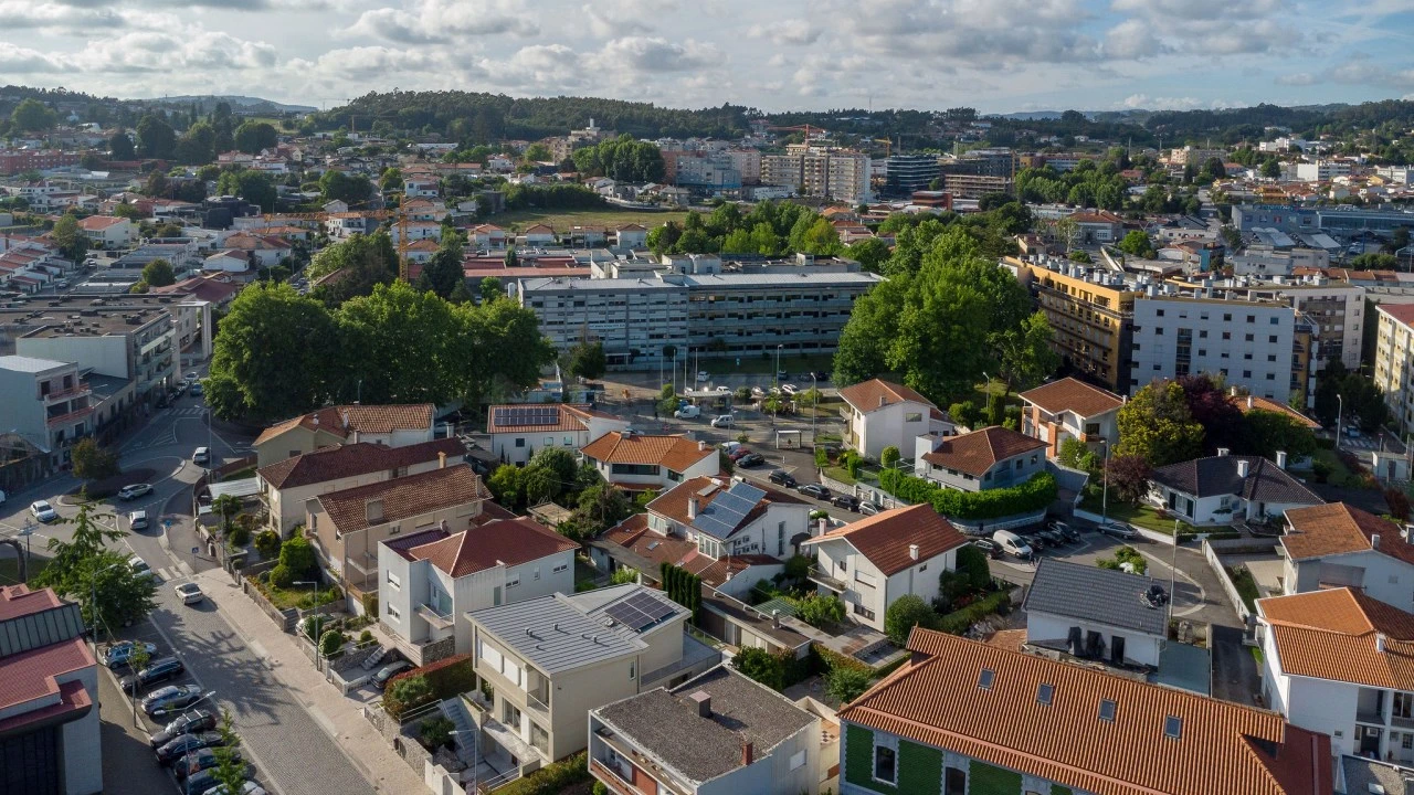 Moradia T4 para Venda em Vila Nova de Famalicão e Calendário Foto 31