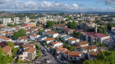 Moradia T4 para Venda em Vila Nova de Famalicão e Calendário