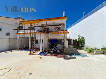 Moradia T4 para Venda em São João Baptista