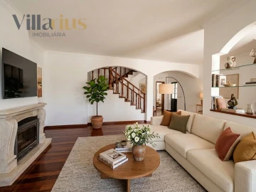Moradia T4 para Venda em São João Baptista