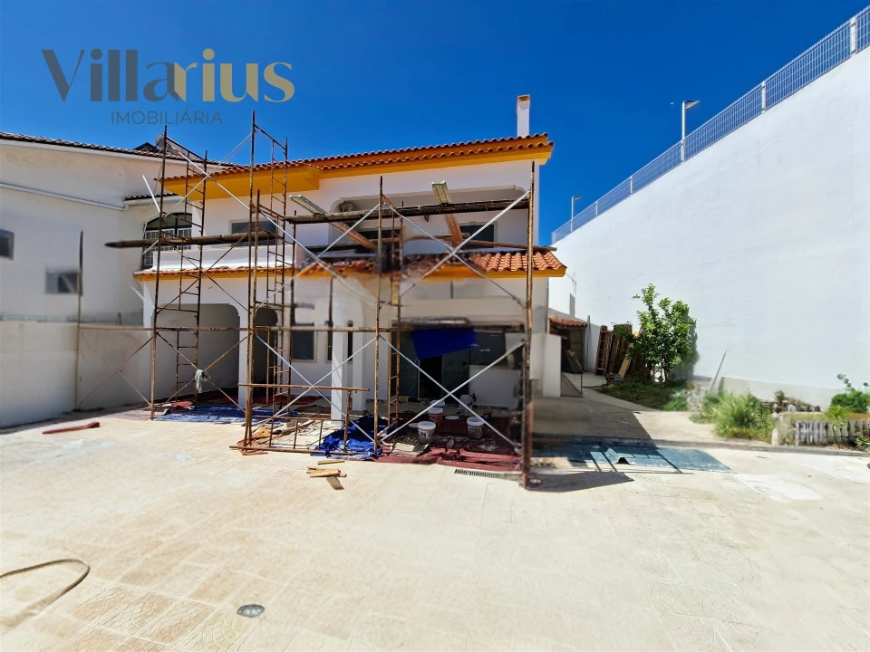 Moradia T4 para Venda em São João Baptista Foto 5