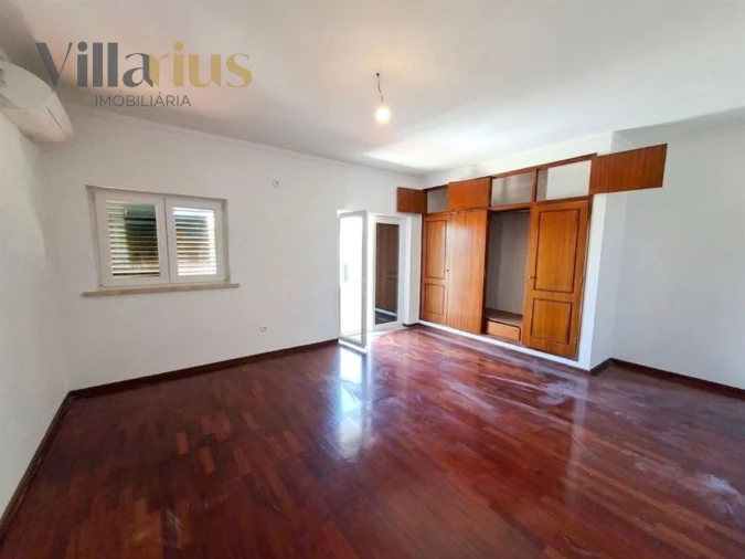 Moradia T4 para Venda em São João Baptista Foto 18