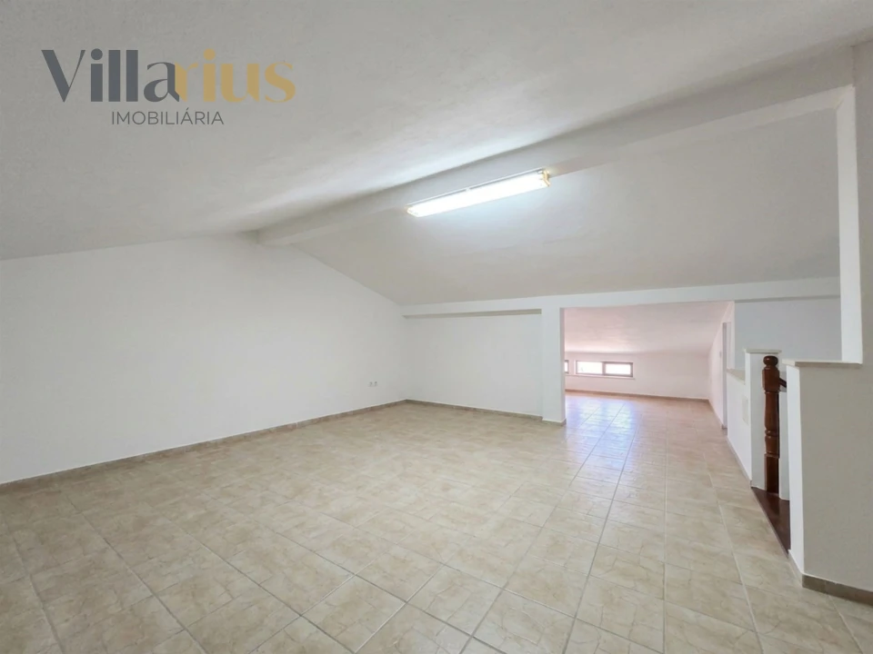 Moradia T4 para Venda em São João Baptista Foto 31