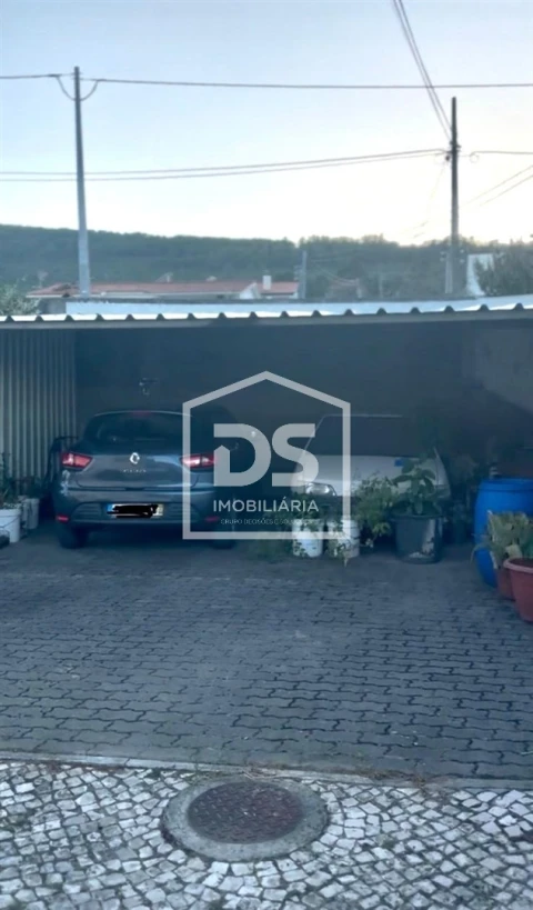 Moradia T3 para Venda em Porto de Mós - São João Baptista e São Pedro