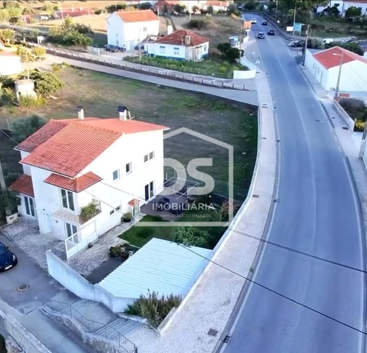 Moradia T3 para Venda em Porto de Mós - São João Baptista e São Pedro Foto 2