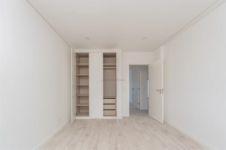 Apartamento T3 para Venda em Seixal, Arrentela e Aldeia de Paio Pires Foto 42