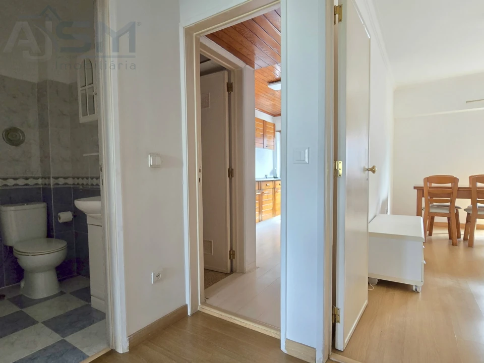 Apartamento T2 para Arrendamento em Carcavelos e Parede Foto 4