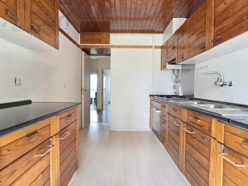 Apartamento T2 para Arrendamento em Carcavelos e Parede