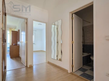 Apartamento T2 para Arrendamento em Carcavelos e Parede