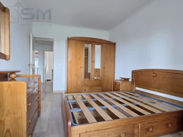 Apartamento T2 para Arrendamento em Carcavelos e Parede