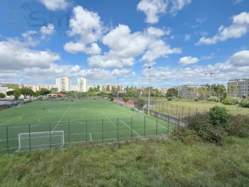 Apartamento T2 para Arrendamento em Carcavelos e Parede