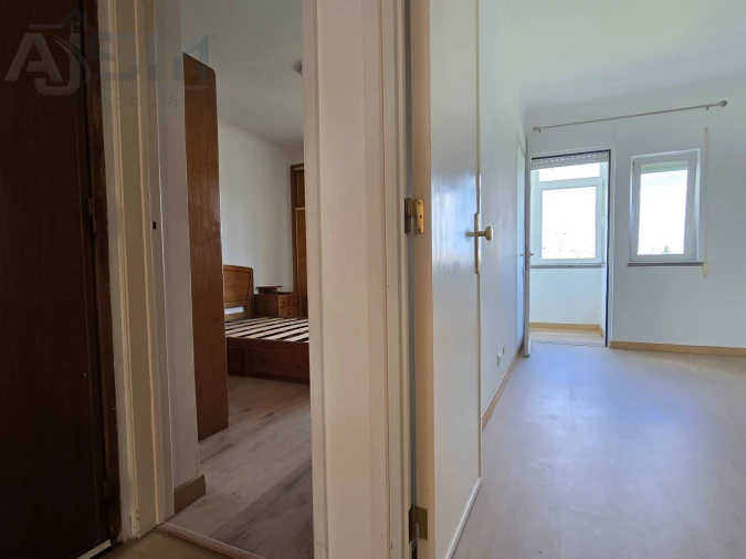 Apartamento T2 para Arrendamento em Carcavelos e Parede Foto 14