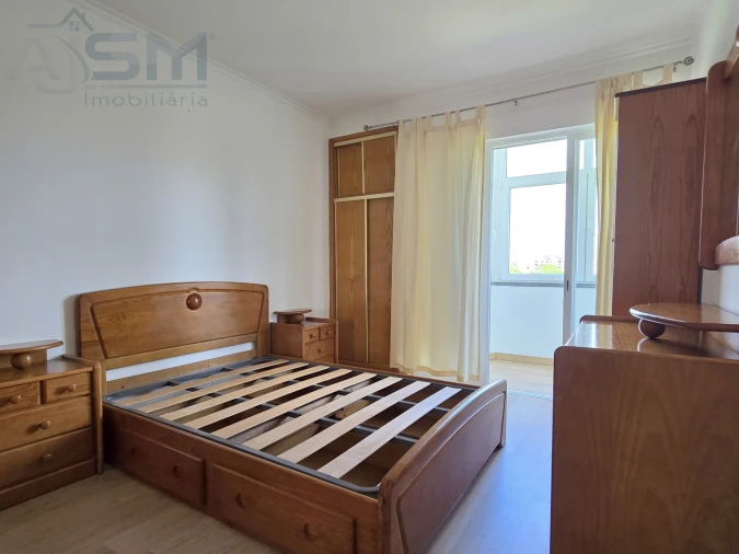 Apartamento T2 para Arrendamento em Carcavelos e Parede Foto 23
