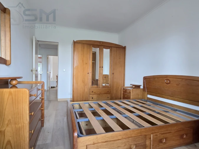 Apartamento T2 para Arrendamento em Carcavelos e Parede Foto 22