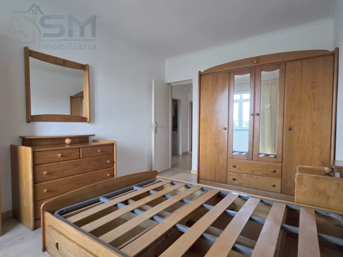 Apartamento T2 para Arrendamento em Carcavelos e Parede Foto 25