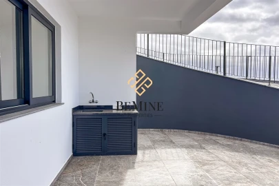 Moradia T3 para Venda em Santa Cruz