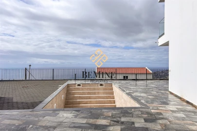 Moradia T3 para Venda em Santa Cruz