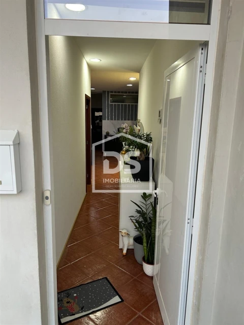 Apartamento T1 para Venda em Rio de Moinhos