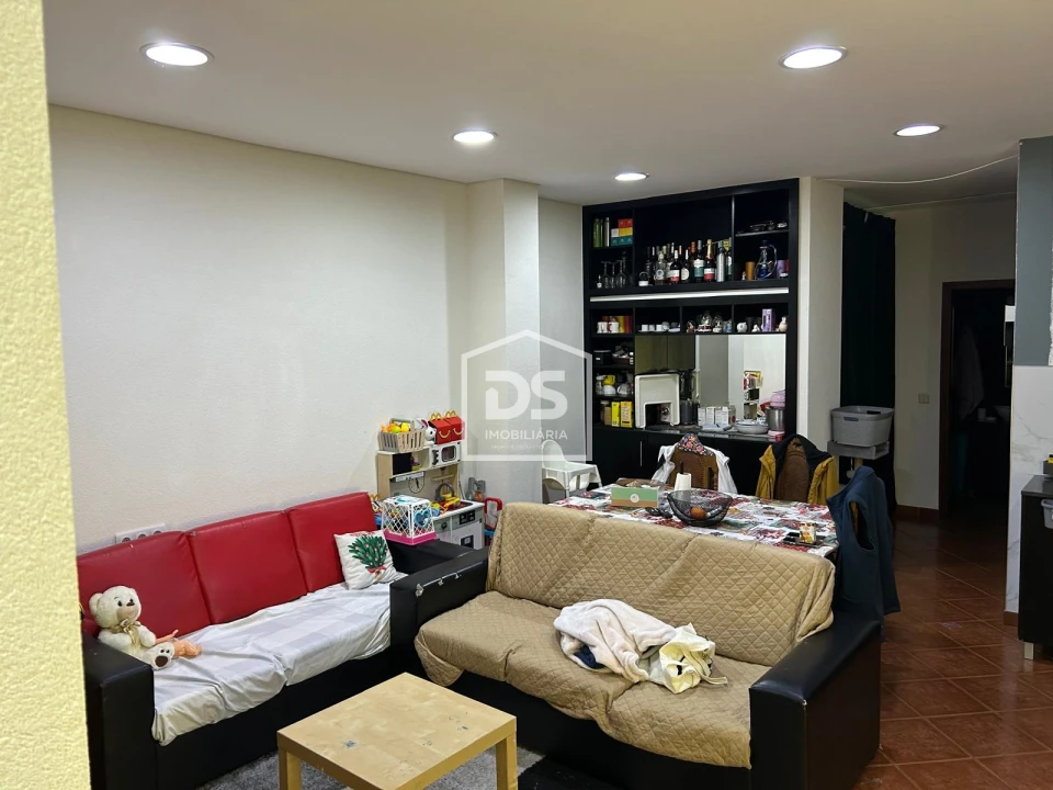 Apartamento T1 para Venda em Rio de Moinhos Foto 6