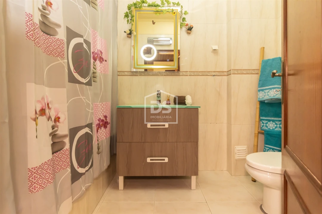 Apartamento T3 para Venda em Moita Foto 17