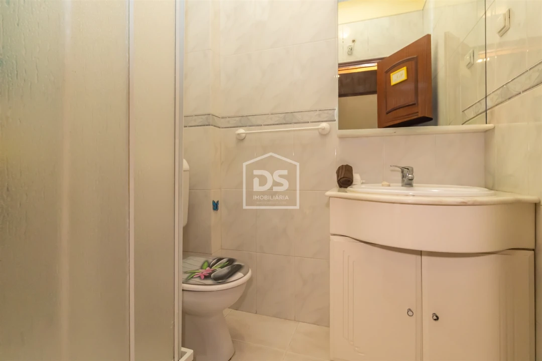 Apartamento T3 para Venda em Moita Foto 30
