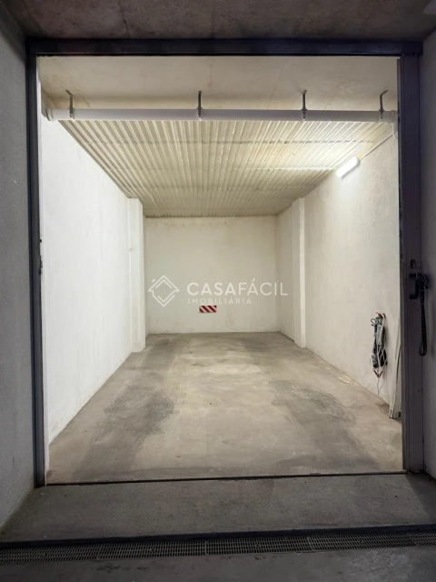 Garagem para Arrendamento em Alcochete