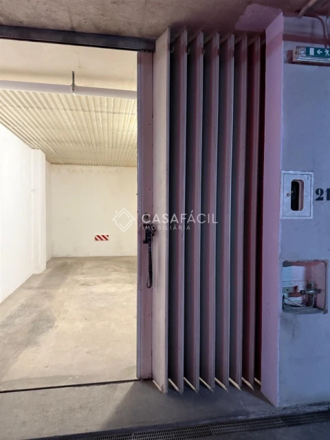 Garagem para Arrendamento em Alcochete