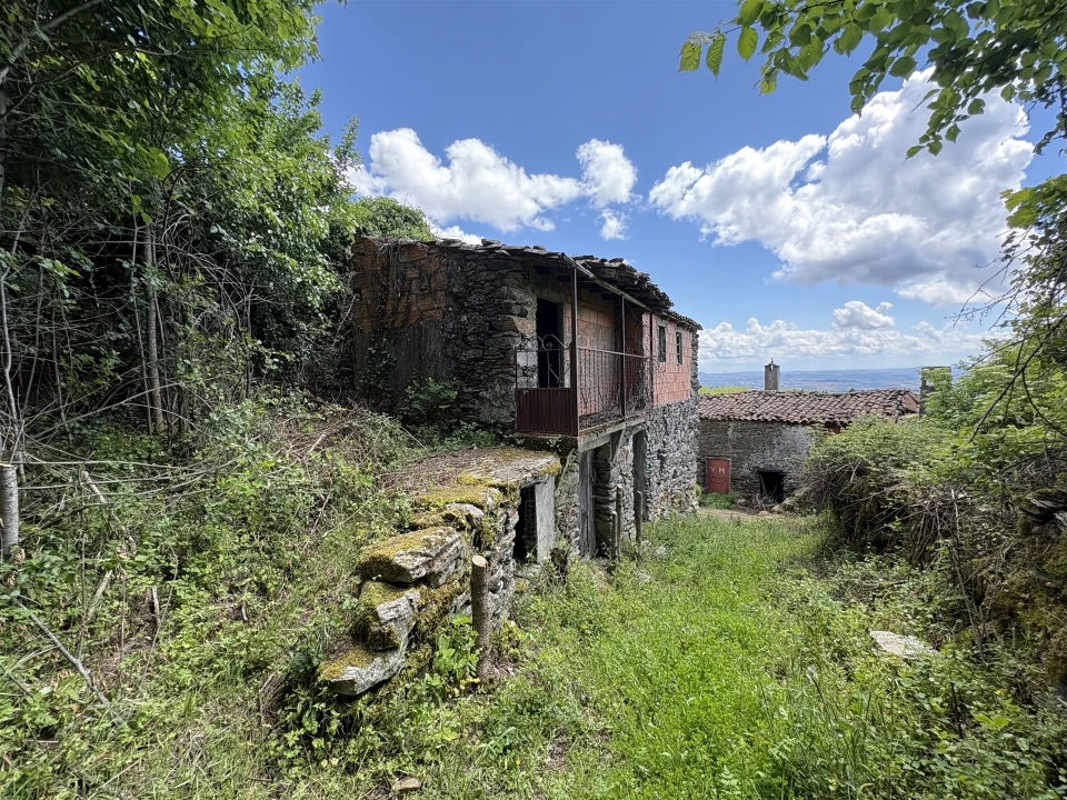 Moradia T2 para Venda em Sambade Foto 1