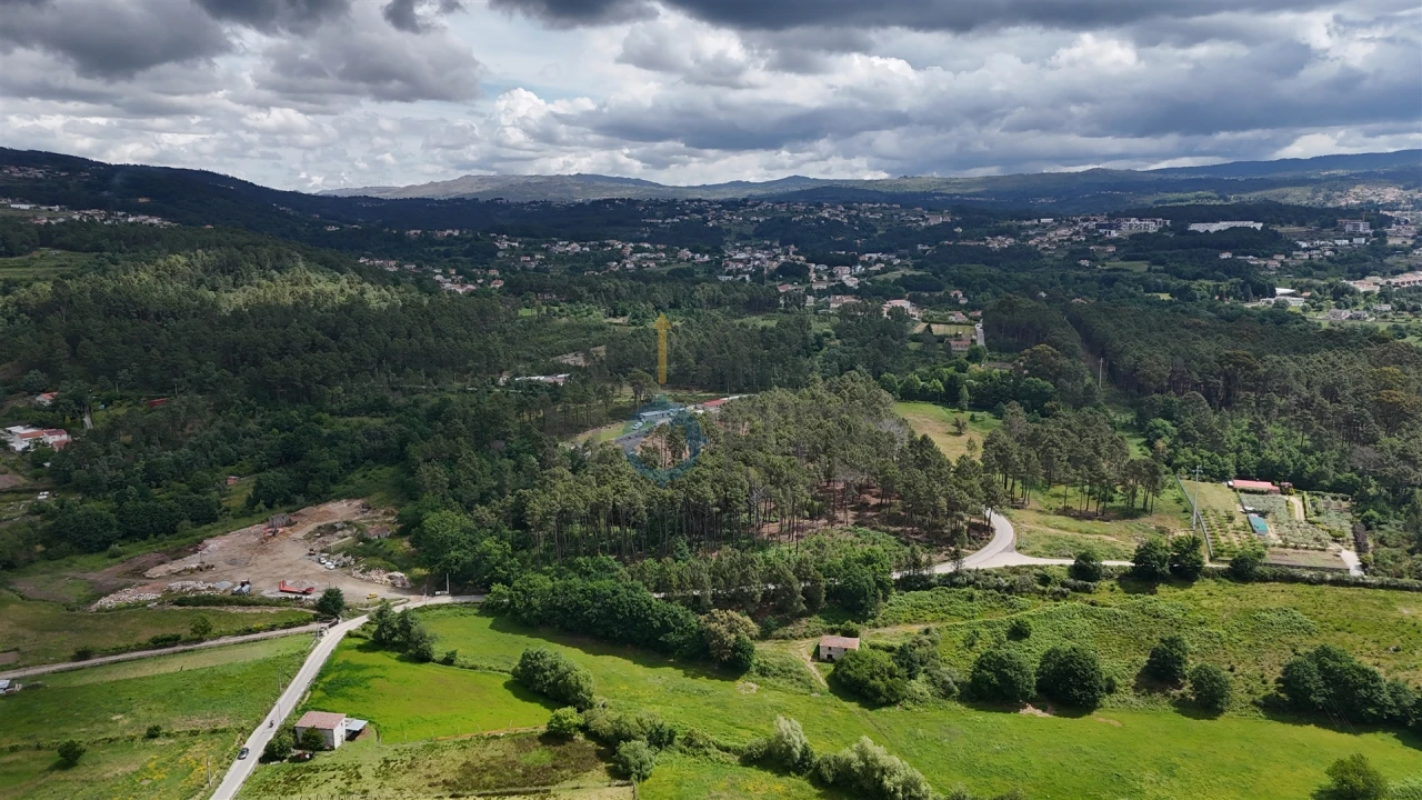 Terreno para Venda em Lordelo Foto 10
