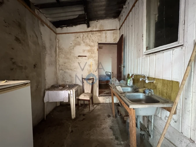 Moradia T0 para Venda em Eucisia, Gouveia e Valverde Foto 7