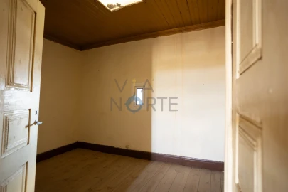 Moradia T4 para Venda em Eucisia, Gouveia e Valverde