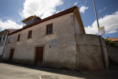 Moradia T4 para Venda em Eucisia, Gouveia e Valverde