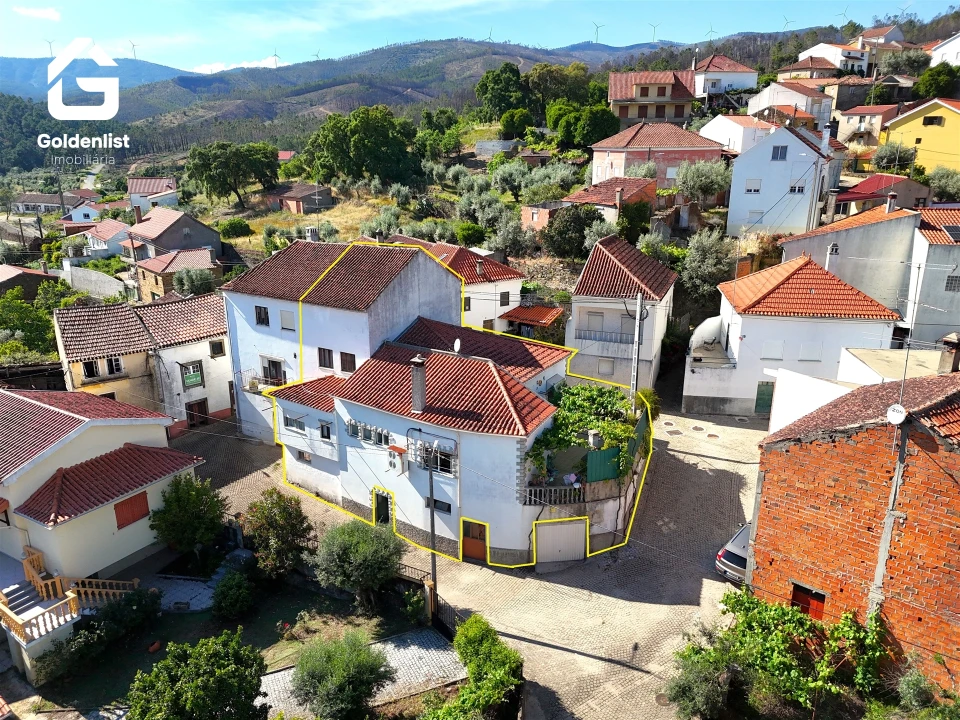 Moradia T4 para Venda em São Vicente da Beira Foto 1