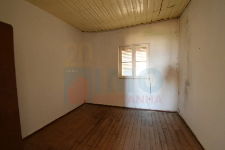Prédio para Venda em Cantar-Galo e Vila do Carvalho Foto 23