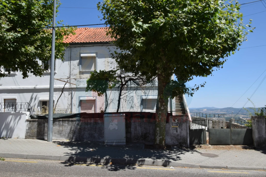 Prédio para Venda em Cantar-Galo e Vila do Carvalho Foto 29