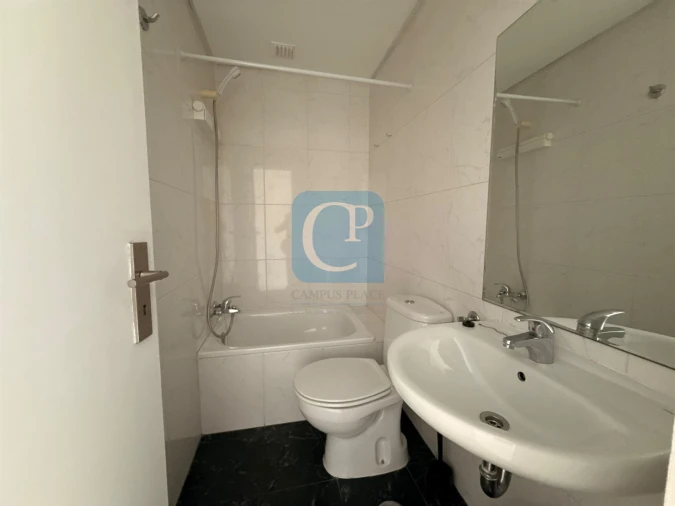 Apartamento T2 para Venda em Cidade da Maia Foto 21