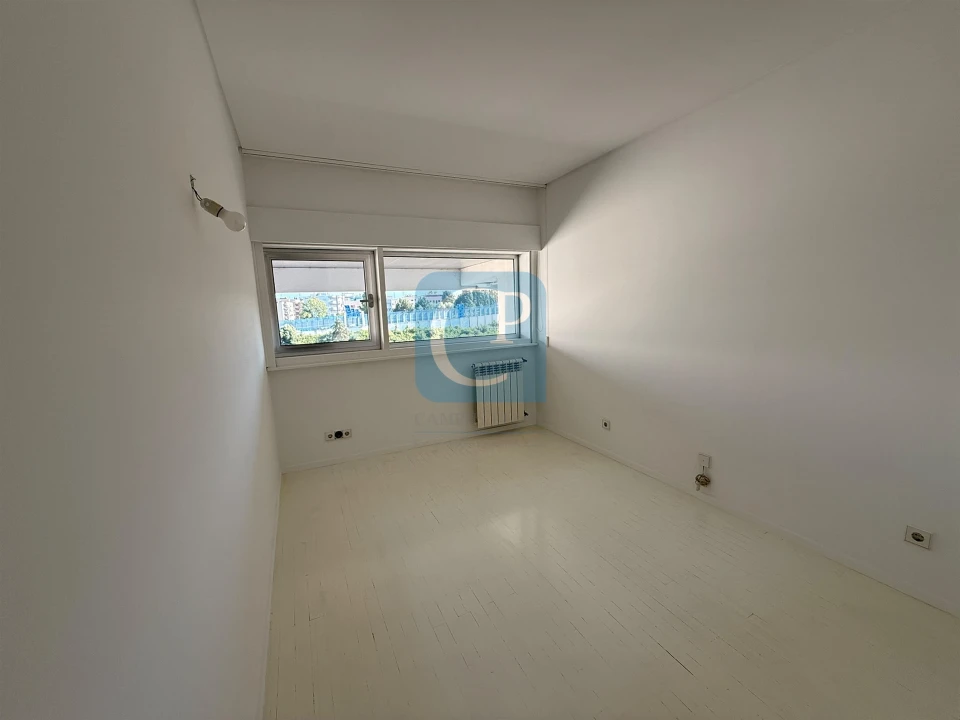 Apartamento T2 para Venda em Cidade da Maia Foto 25