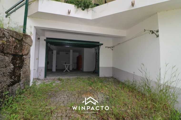 Moradia T6 para Venda em Seia, São Romão e Lapa dos Dinheiros Foto 42