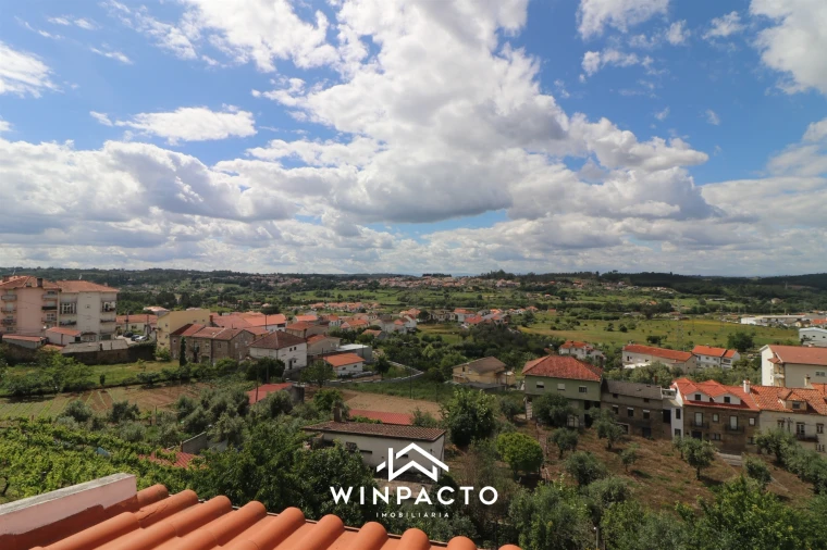 Moradia T6 para Venda em Seia, São Romão e Lapa dos Dinheiros Foto 20