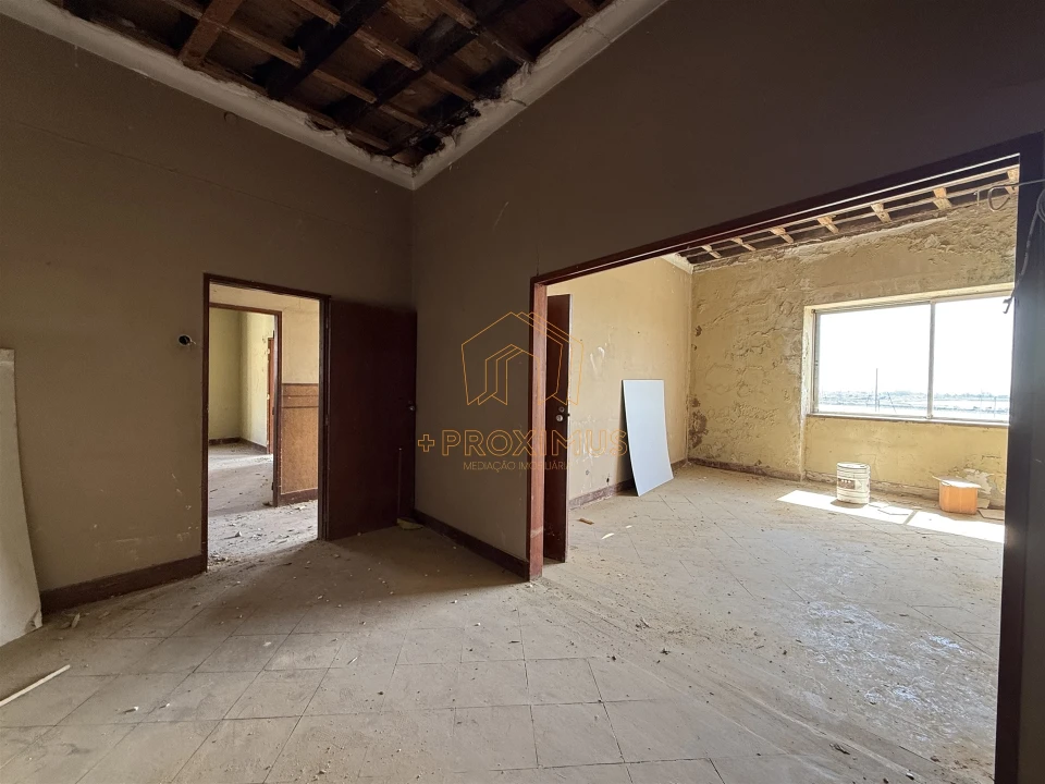 Apartamento T7 para Venda em Buarcos Foto 16